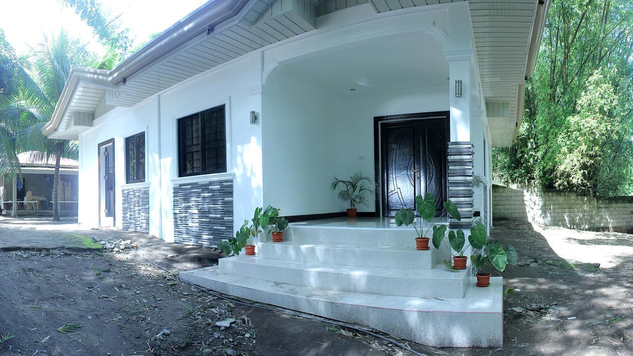 Hanella'S Place Bacong  Екстер'єр фото